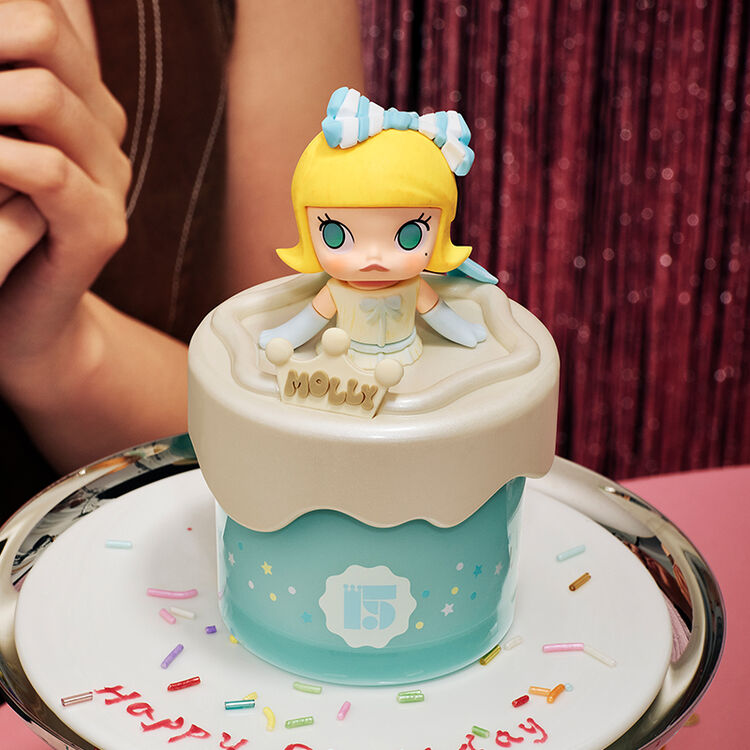 Product POP MART Celebrating The Moment Scented Candle Blind Box (1pc) image