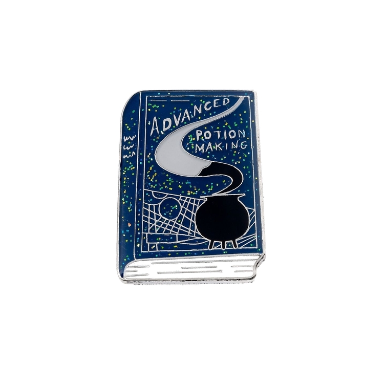 Product Harry Potter Advanced Book Pin Badge image