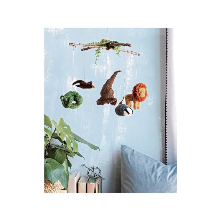 Product Harry Potter Knitting Magic : The official Harry Potter knitting pattern book image