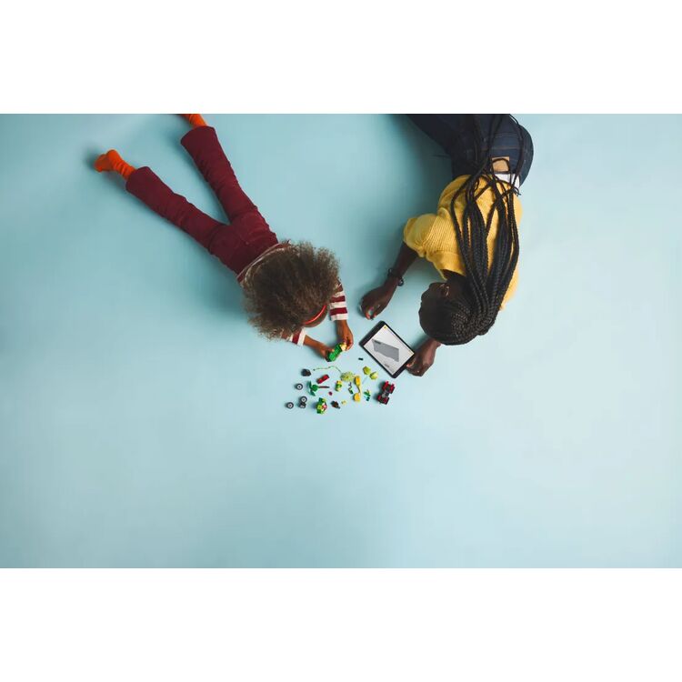 Product LEGO® Marvel: Spidey And His Amazing Friends Κυνηγητό Σπιν και Ελέκτρο με Δεινοσαυρο-οχήματα (11198) image