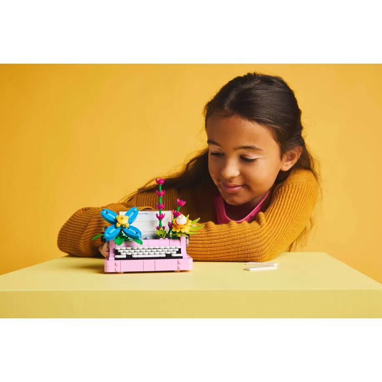 Product LEGO® Creator: Γραφομηχανή με Λουλούδια (31169) image