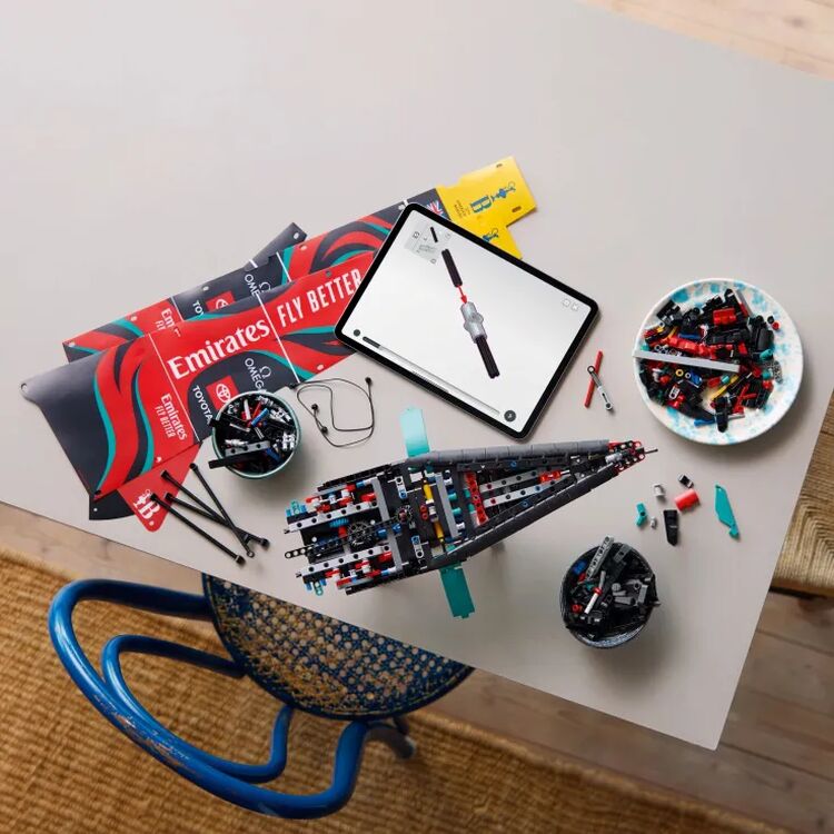 Product LEGO® Technic: Γιωτ Emirates Team New Zealand AC75 (42174) image