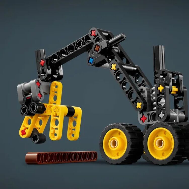 Product LEGO® Technic: John Deere 1470H Wheeled Harvester (42218) image