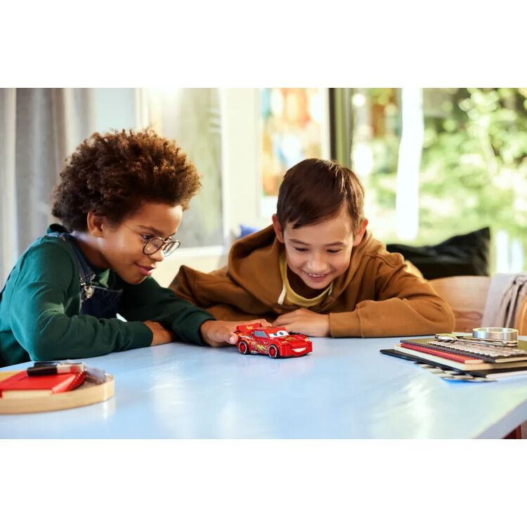 Product LEGO® Speed Champions: Disney™ Lightning McQueen (77255) image