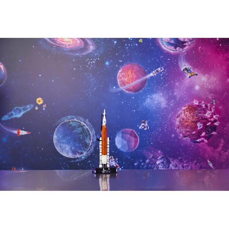 Product LEGO® Technic: NASA Artemis Space Launch System Rocket (42221) image