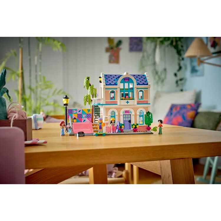Product LEGO® Friends: Liann’s Family House (42687) image