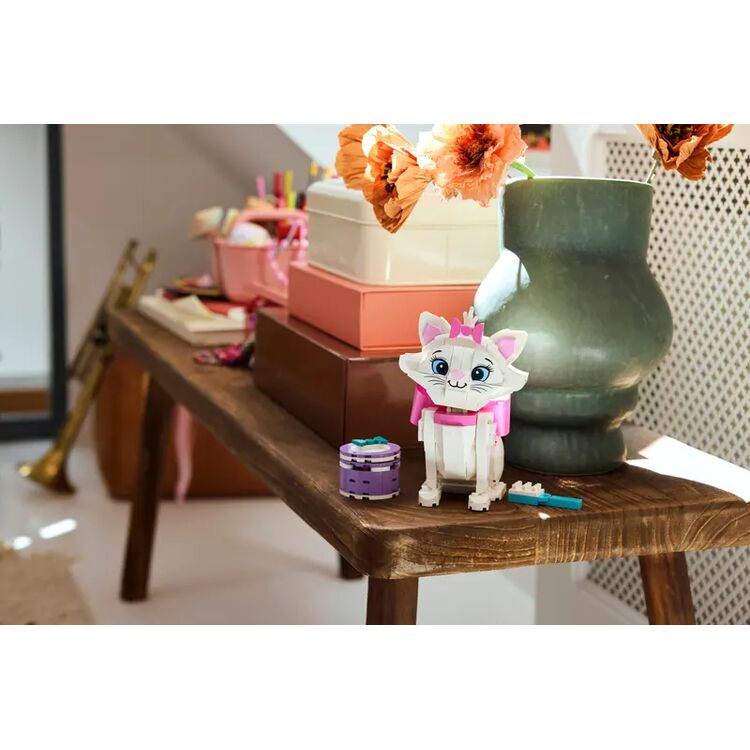 Product LEGO® Disney: The Aristocats Adorable Marie (43286) image