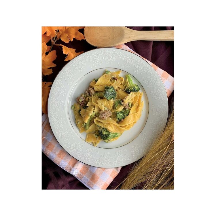 Product The Unofficial Hocus Pocus Cookbook : 50 Bewitchingly Delicious Recipes for Fans of the Halloween Classic image