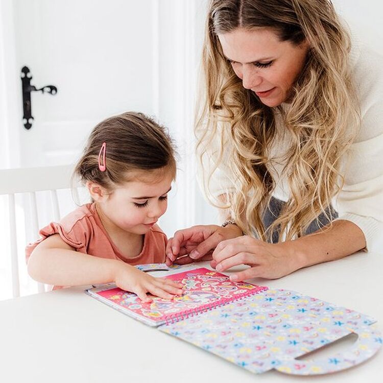 Product Totum: Unicorn - Designer Activity Book (TT071582) image