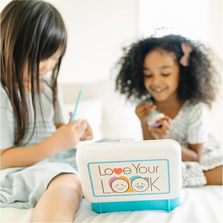 Product Melissa & Doug Pretend Play: Love Your Look - Make-Up Playset (6075138) image