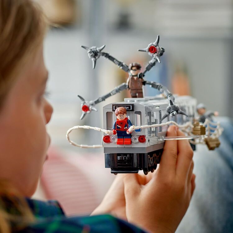 Product LEGO® Marvel: Σκηνή στο Μετρό – Σπάιντερ-Μαν vs. Ντοκ Οκ (76321) image