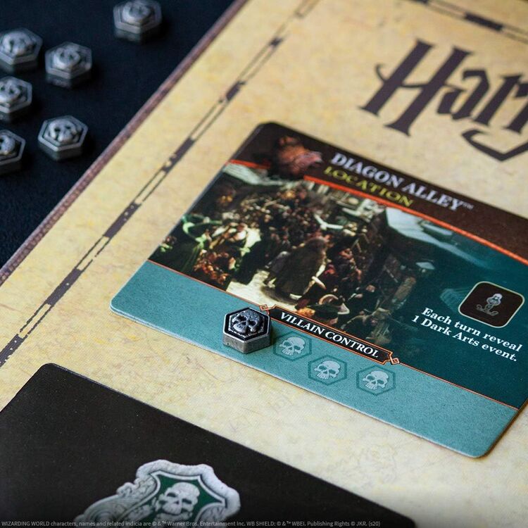 Product Harry Potter Deck-Building Card Game Hogwarts Battle image