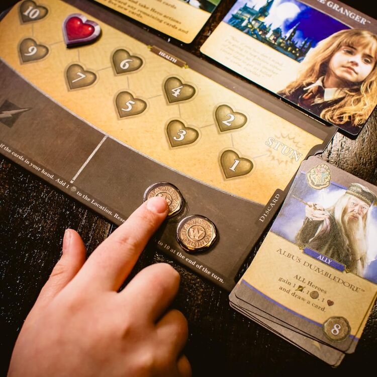 Product Harry Potter Deck-Building Card Game Hogwarts Battle image