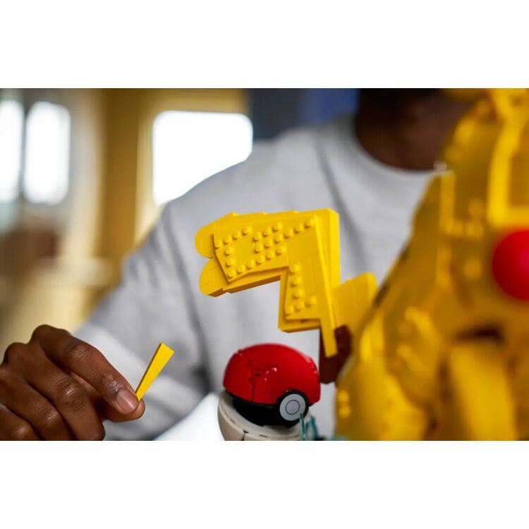 Product LEGO® Pokemon: Pikachu & Poke Ball (72152) image