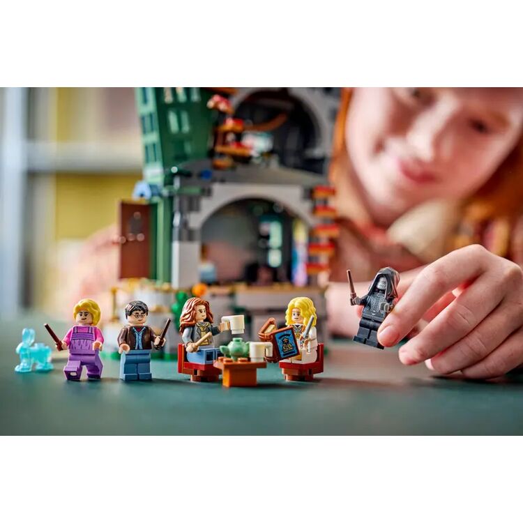 Product LEGO® Harry Potter™: Luna Lovegood's House (76467) image
