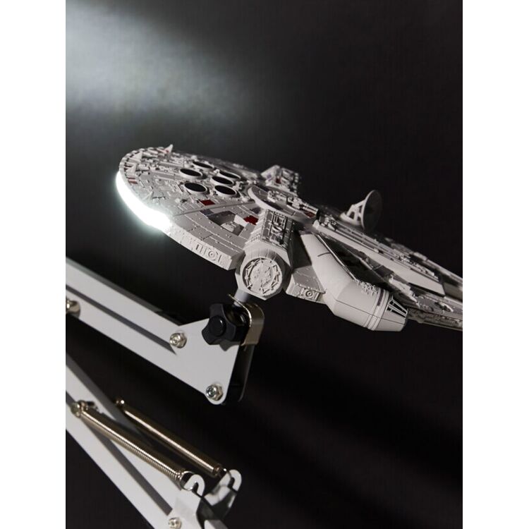 Product Star Wars Millenium Falcon Posable Desk Light image