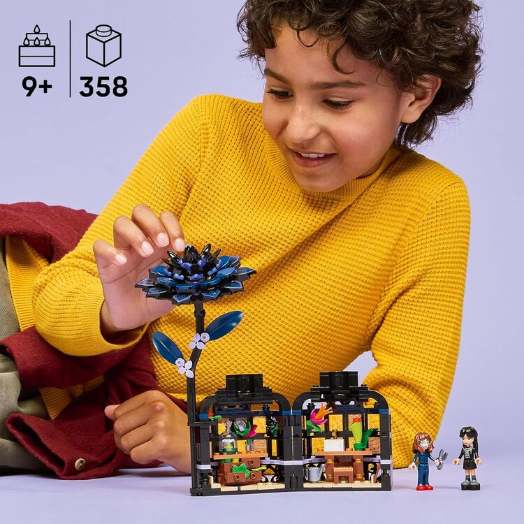Product LEGO® Wednesday: Black Dahlia Flower (76784) image