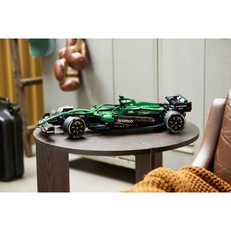 Product LEGO® Technic: Aston Martin Aramco AMR25 F1® Car  (42240) image