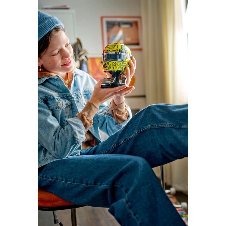 Product LEGO® Editions™: Mastercard F1 Team Lando Norris Helmet (43023) image