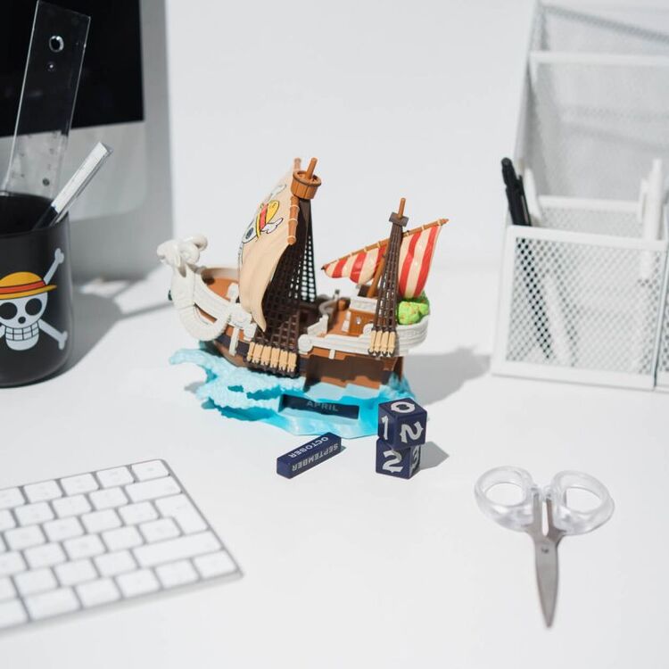 Product Ημερολόγιο One Piece Merry Resin 3D Perpetual Calendar image