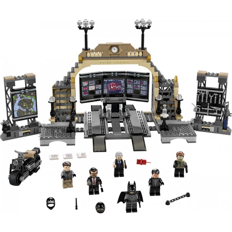 Product LEGO® Batman™: Batcave™: The Riddler™ Face-off (76183) image