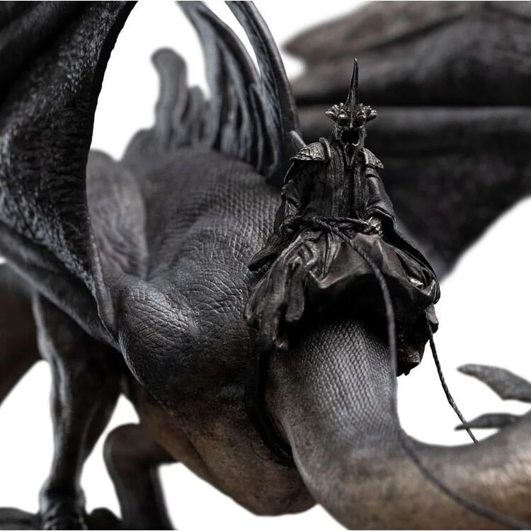 Product Lord Of The Rings Fellbeast Statue image