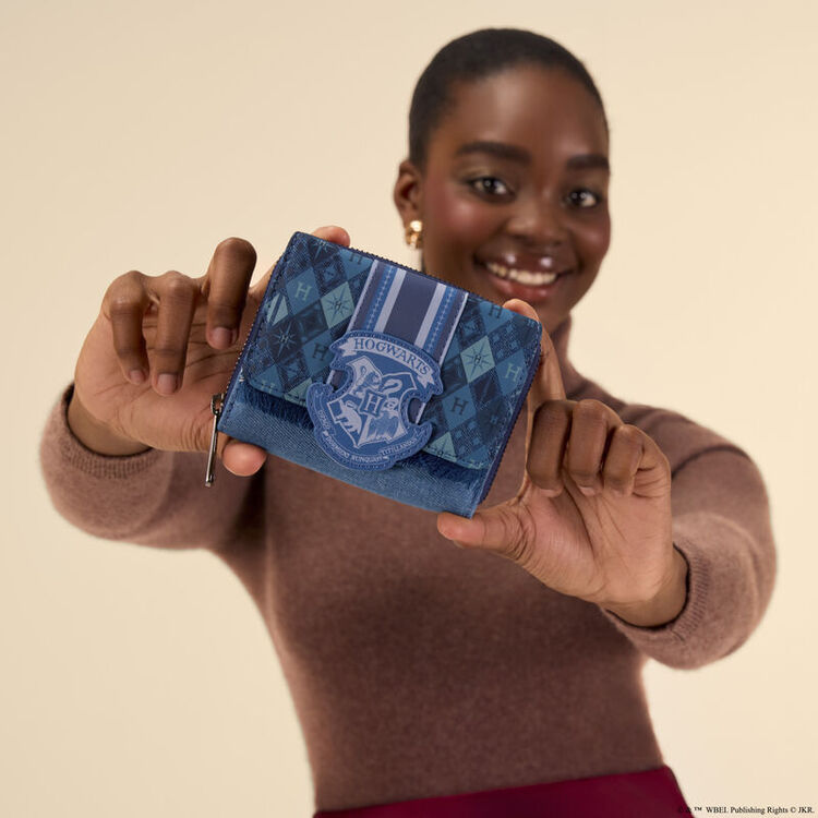 Product Πορτοφόλι Loungefly Warner Bros: Harry Potter Denim Tri-Fold Wallet image