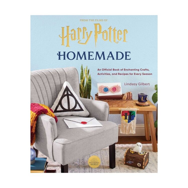 Product Harry Potter: Homemade : An Official Book of Enchanting Crafts, Activities, and Recipes for Every Season image