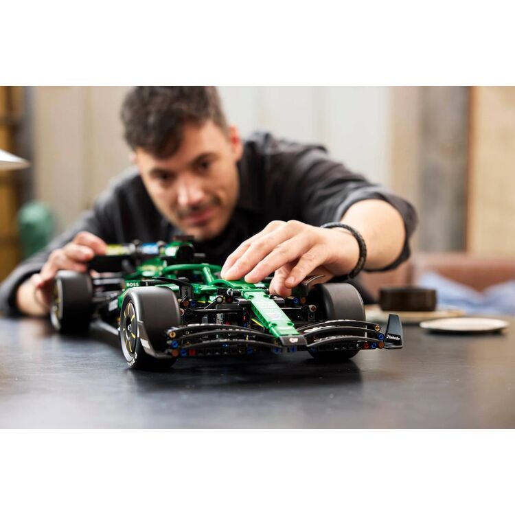 Product LEGO® Technic: Aston Martin Aramco AMR25 F1® Car  (42240) image