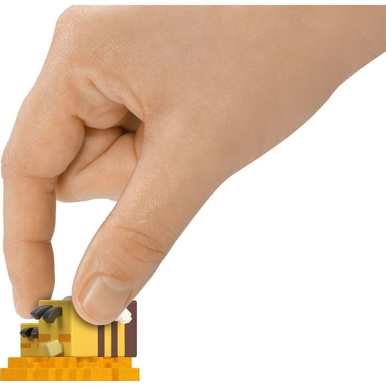 Product Mattel Minecraft: Mini Figures – Mc Snoozin' Bee-Zzzs (JKF69) image