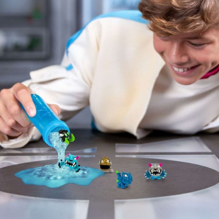 Product Giochi Preziosi Mr. Beast: Swarms - 2 Mystery Figures W1 (24700) 1pc Random Pick image