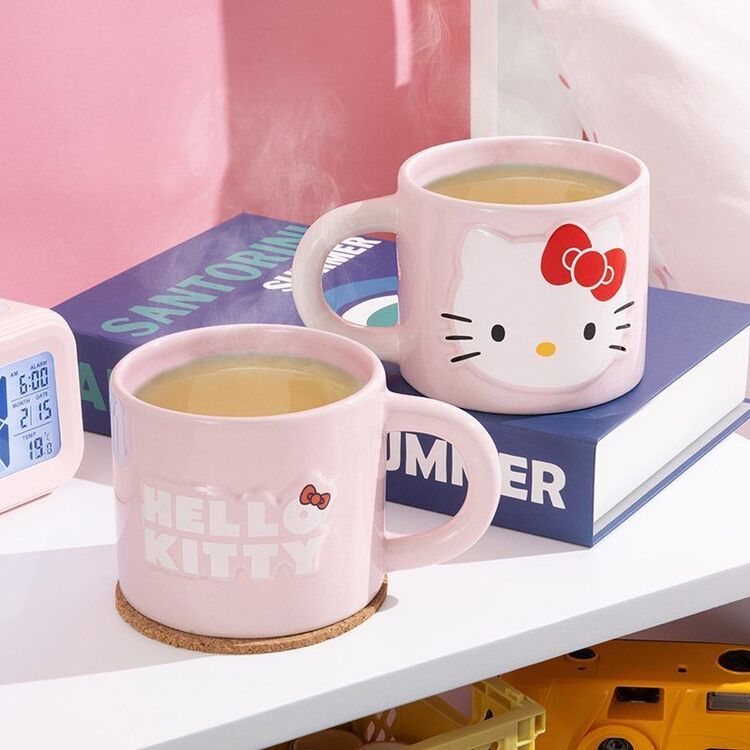 Product Hello Kitty Embossed Mug image