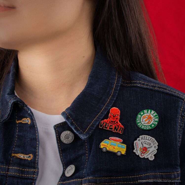 Product Stranger Things set of 4 Season 4 Badges image
