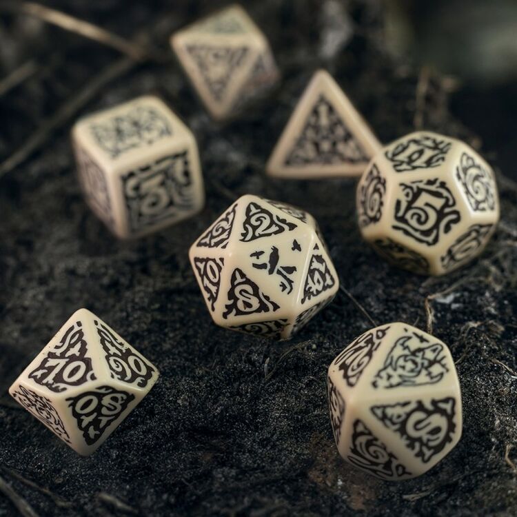 Product The Witcher Dice Set: Leshen - The Master of Crows image