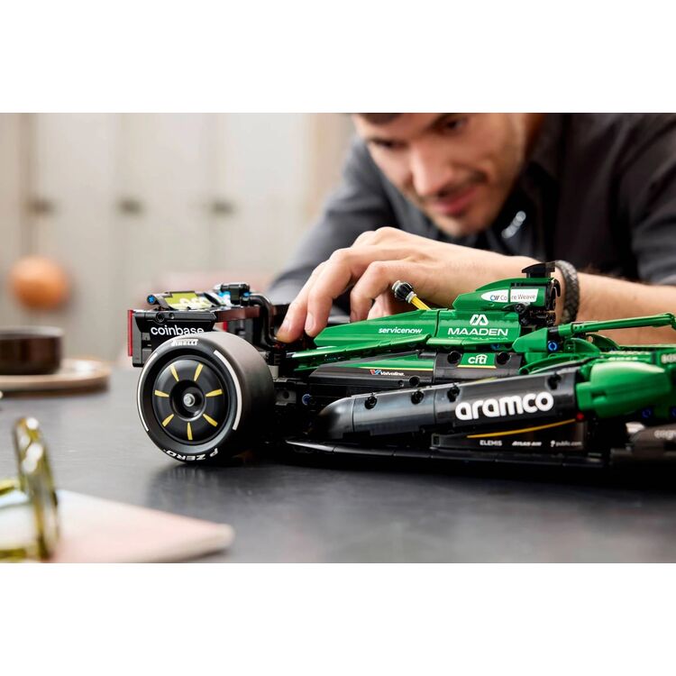 Product LEGO® Technic: Aston Martin Aramco AMR25 F1® Car  (42240) image